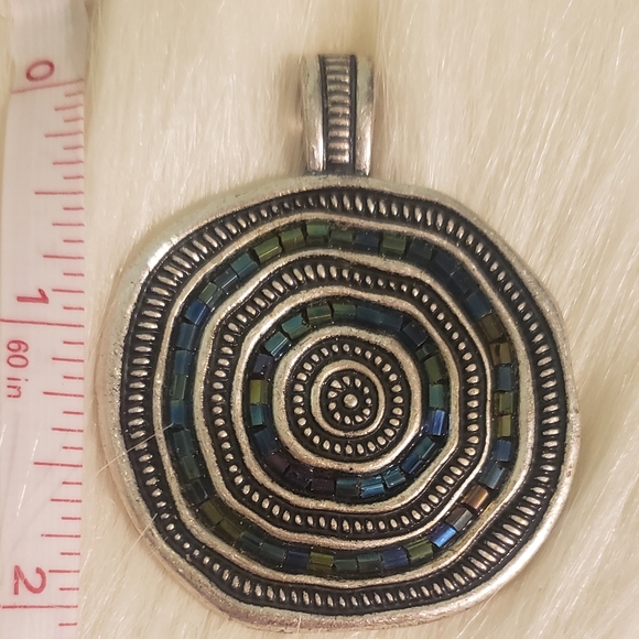 Premier Designs Reversible Pendant - Picture 1 of 2